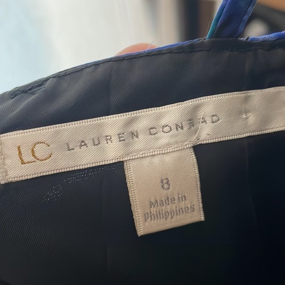 LAUREN Conrad Blue Floral Spaghetti Strap Faux Wrap Mini Dress Size 8 - Picture 4 of 4